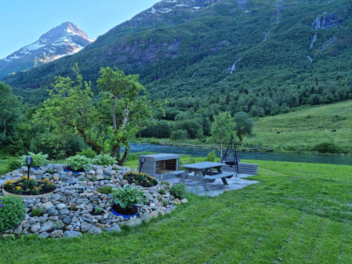Naustvoll Vila Olden Exterior foto