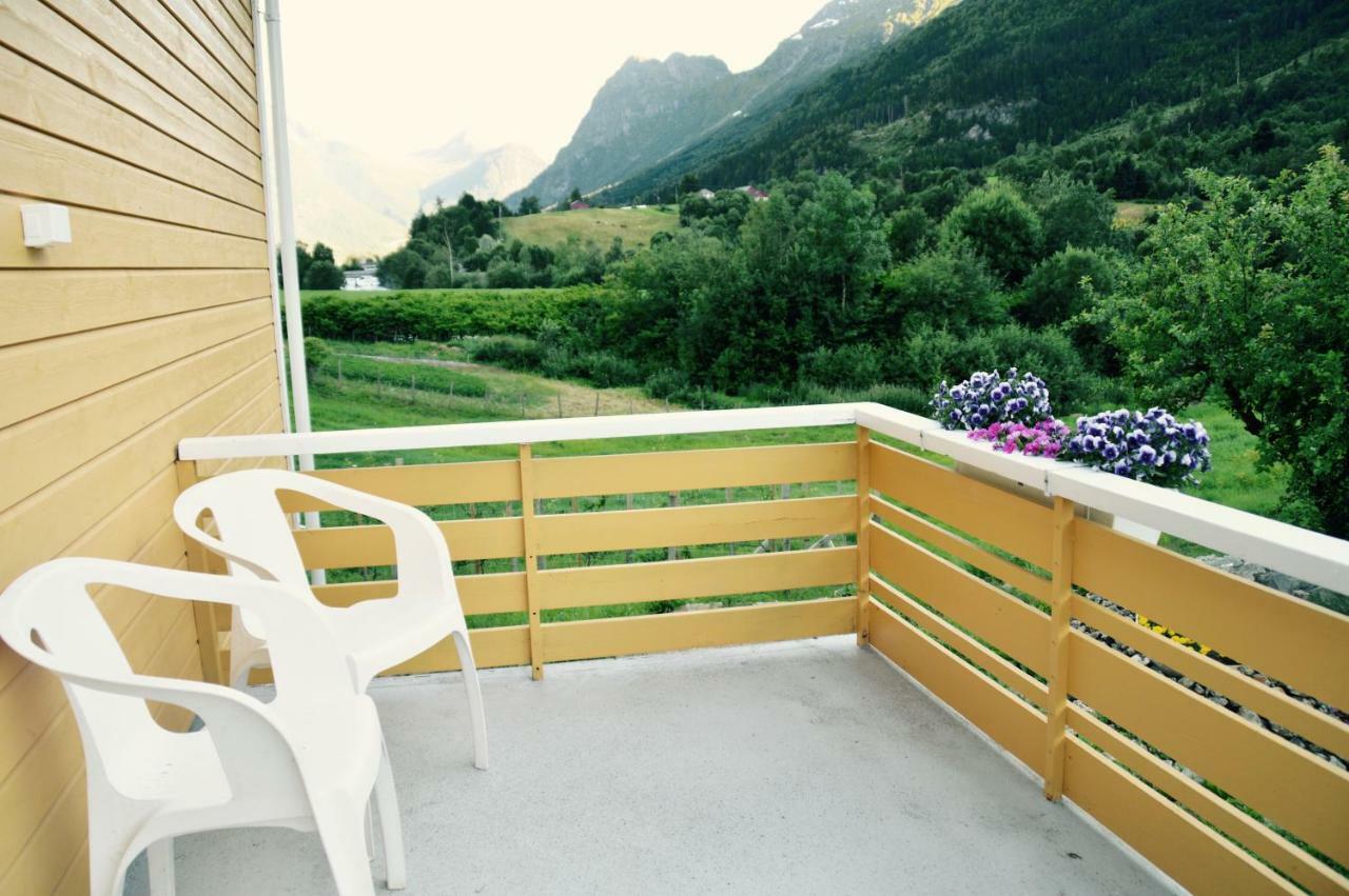 Naustvoll Vila Olden Exterior foto